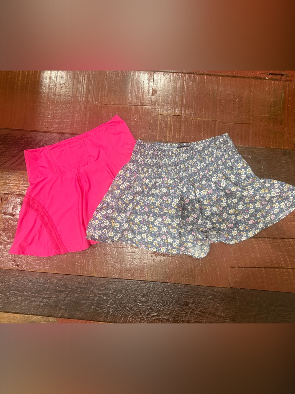 Lot of 2- Sz S Bright Pink and Floral Skorts